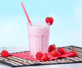 ميلك شيك فراولة